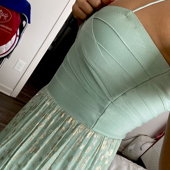 Green Erin Fetherston Gown/Prom Dres - Picture 4 of 4